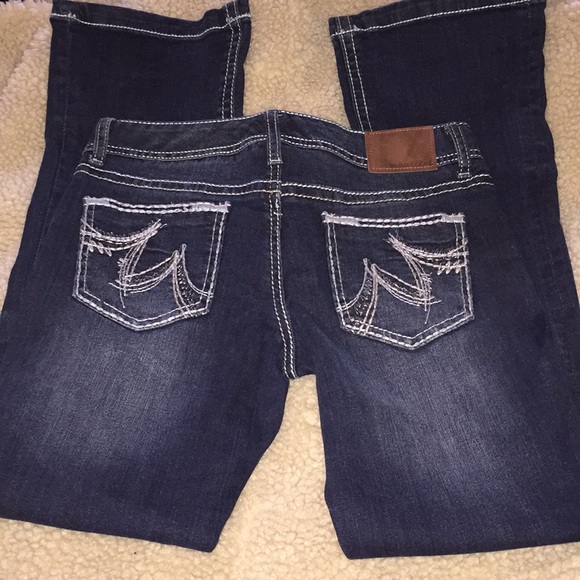 Maurices - Picture 2 of 5